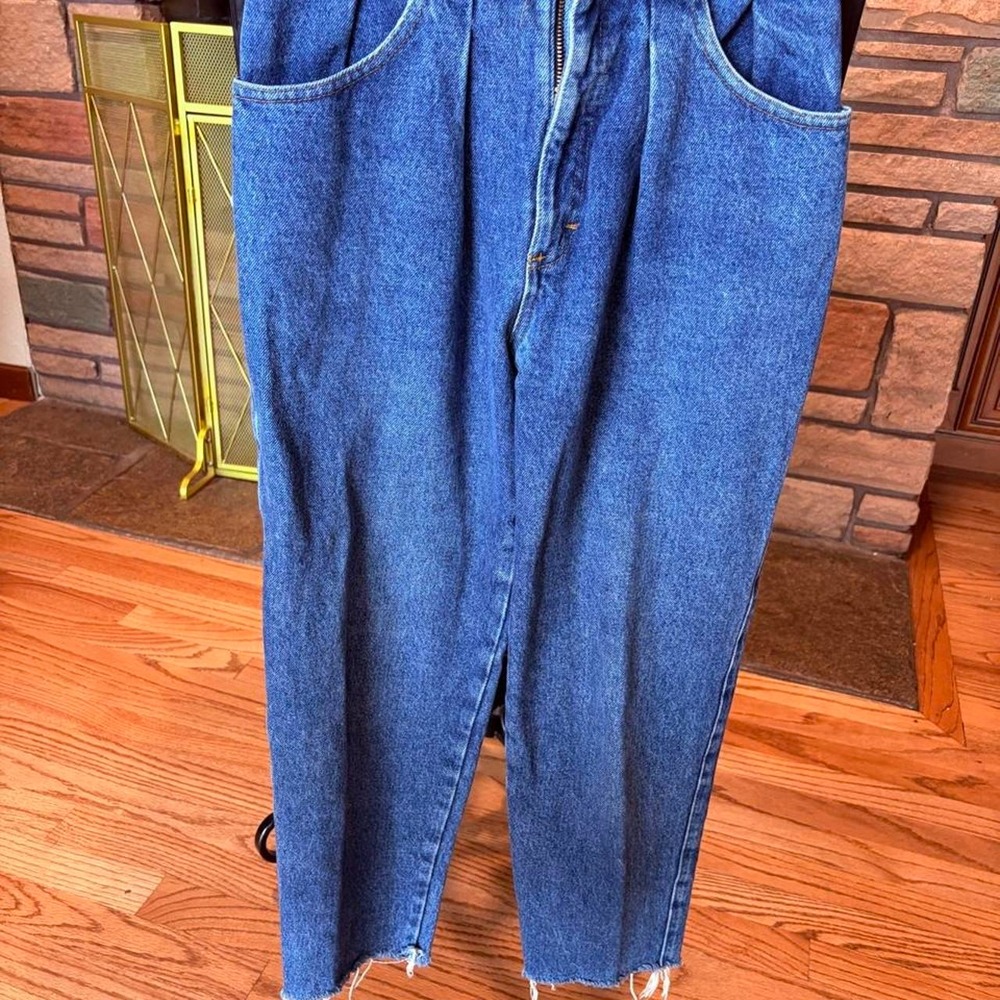 MEMPHIS Vintage Blue Denim Jeans Made in USA Raw Hem Pleated Front Size 6
